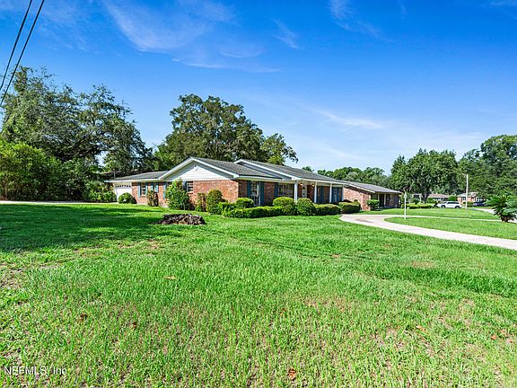 3rd image of 8164 PARKRIDGE Circle N
