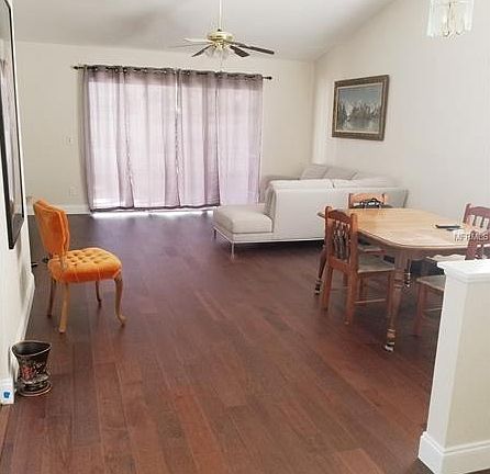 3rd image of 1332 Dunhill Dr