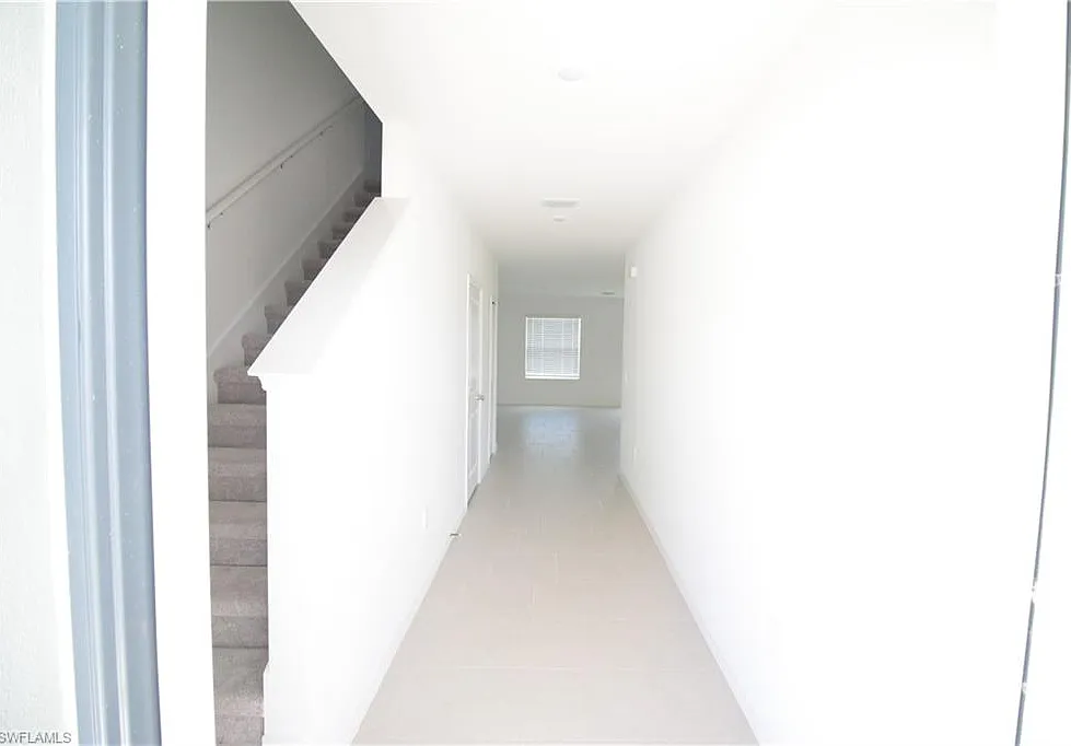 5 bed, 2.5 bath, 2171 sqft, $2,700 — Photo 4