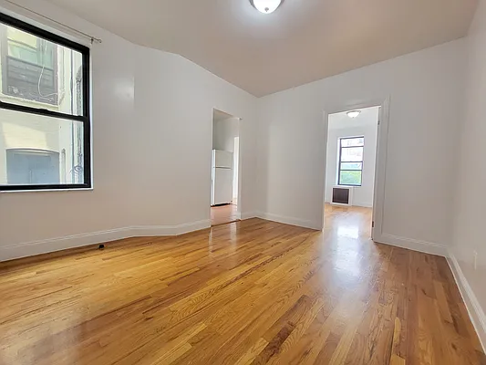 Rented by Douglas Elliman | media 24