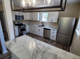 614 Walnut St, Springdale, PA 15144