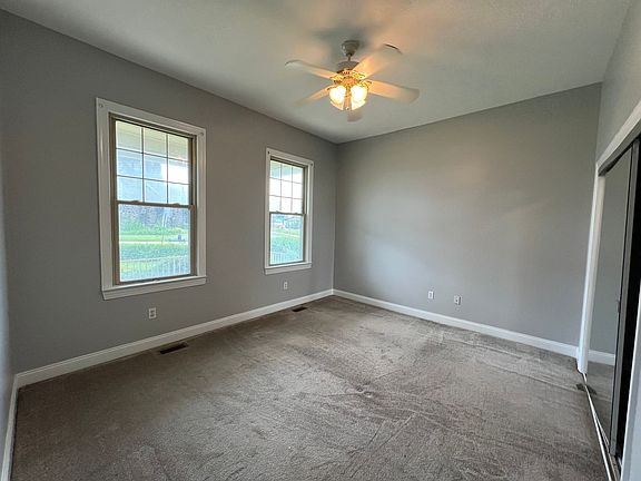 4th image of 1003 California Ave Floor 1