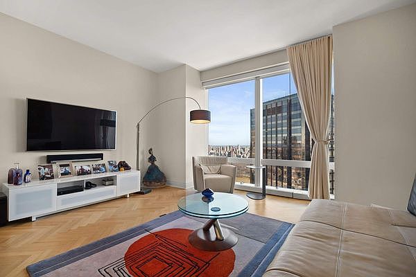 1st image of 80 Columbus Cir #64C