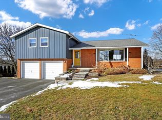 47 Church St, Stewartstown, PA 17363