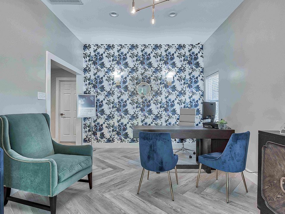 Leasing Office