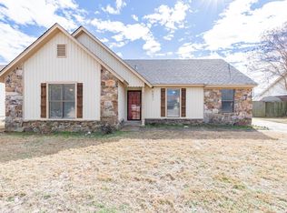 6831 Silver Hill Ln, Bartlett, TN 38135