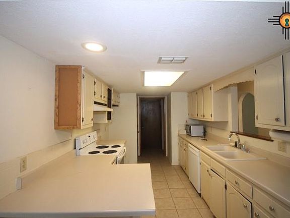 5th image of 8501 La Linda St