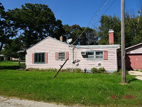 2nd image of 1145 S Park Ave