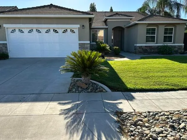 1387 S Karen Avenue, Fresno, CA 93727