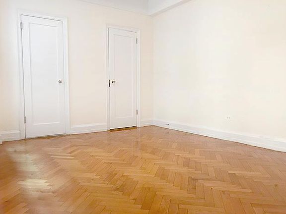4th image of 37 W 72nd St APT 6F
