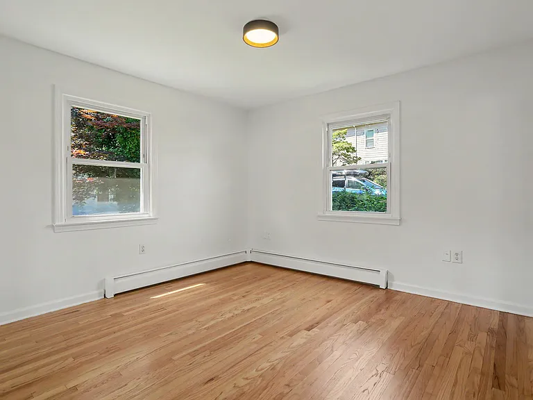 291 Berkeley Rd — Photo 9