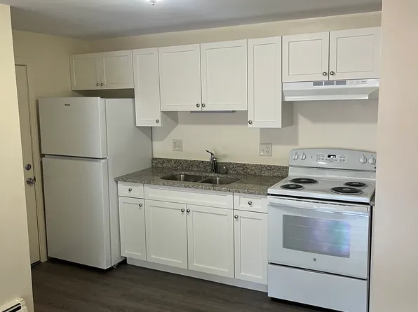 11 Sherwood Dr, Walpole, MA