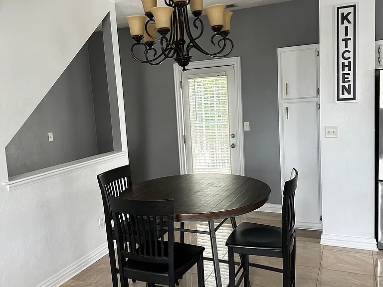 8121 Redmon Rd #B — Photo 4