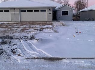 1310 Juniper Pl, Eau Claire, WI 54703