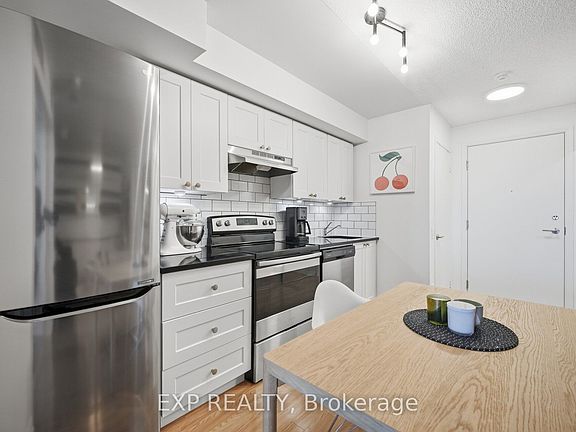 5th image of 60 Heintzman St #1030