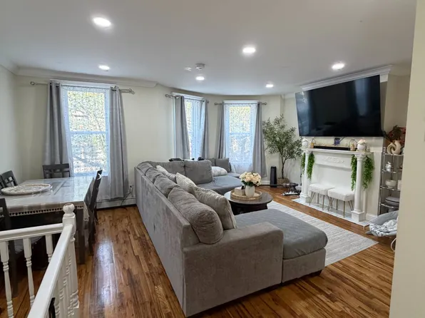 1141 Beach Ave APT 2, Bronx, NY 10472
