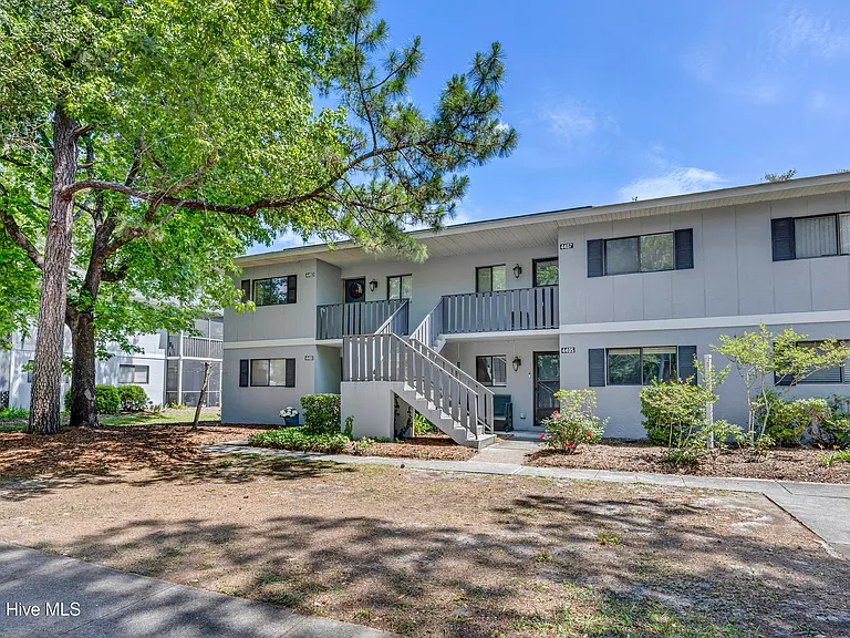 4403 Holly Tree Rd — Photo 2