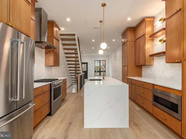 2368 E Norris St, Philadelphia, PA 19125