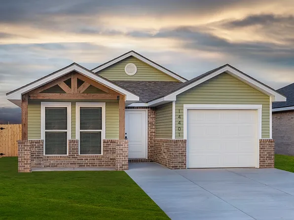 New Lady 1100 Rustic Retreat Plan, Windmill Crossing