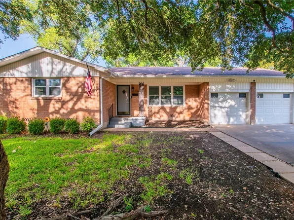 2130 Lenamon St, Waco, TX 76710
