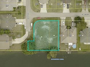 602 SE 14th Ter, Cape Coral, FL 33990