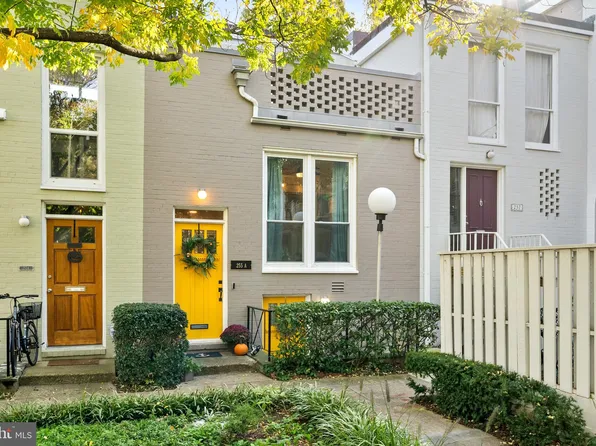255 G St SW #111, Washington, DC 20024