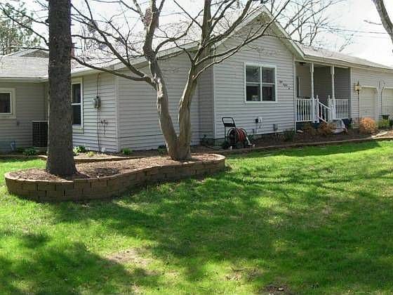 1st image of 886 Allen Ln SE