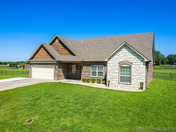 3rd image of 17040 Highland Dr
