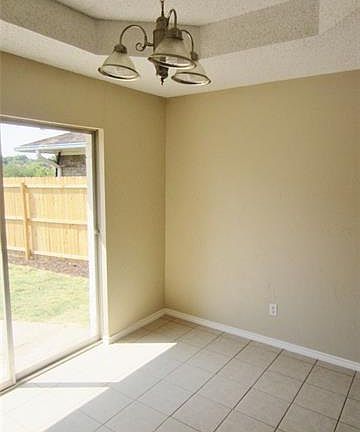 5th image of 1614 Cecil Dr