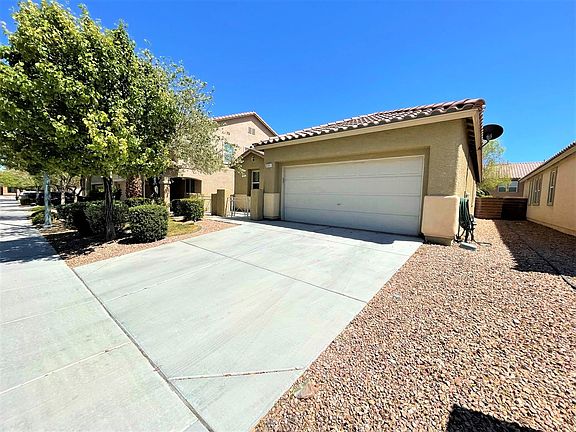 2nd image of 2121 Silvereye Dr