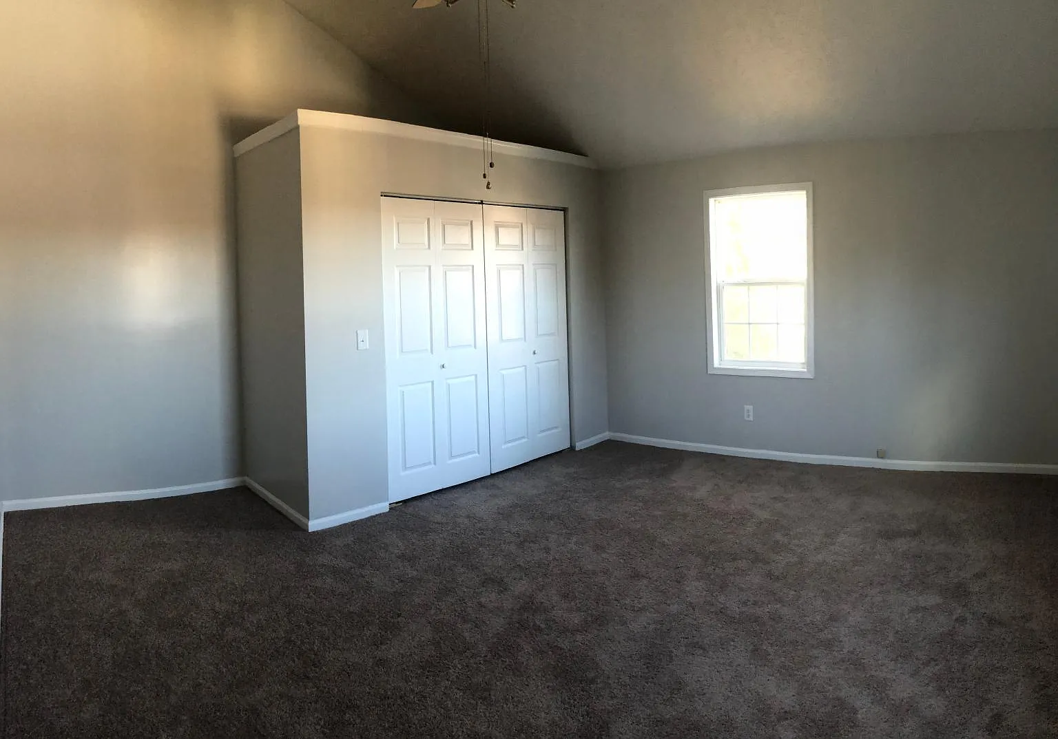 1468 Yancey St — Photo 4