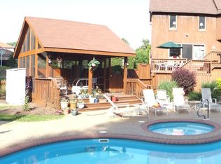 4418 Idlebrook Dr, Akron, OH 44333