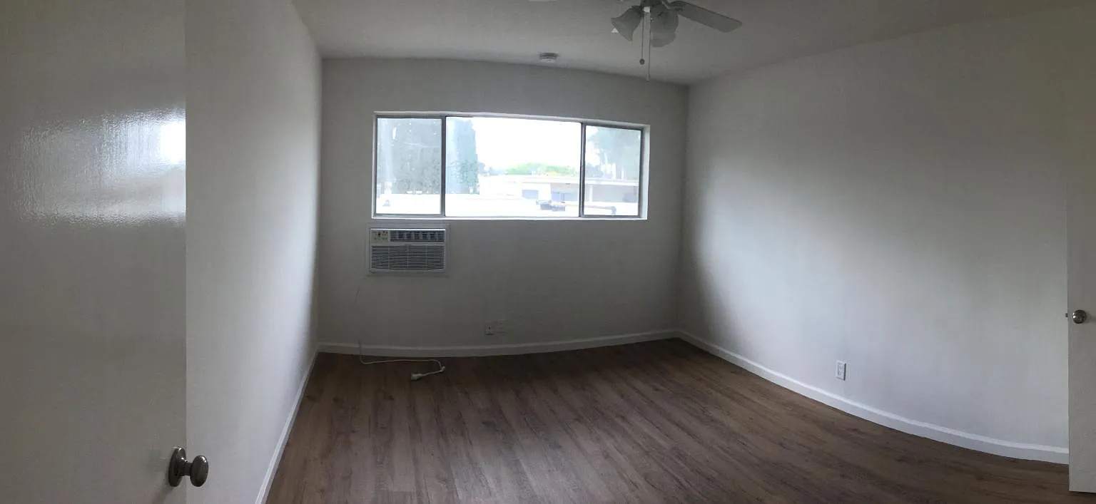 3 bed, 1100 sqft, $3,600 — Photo 3