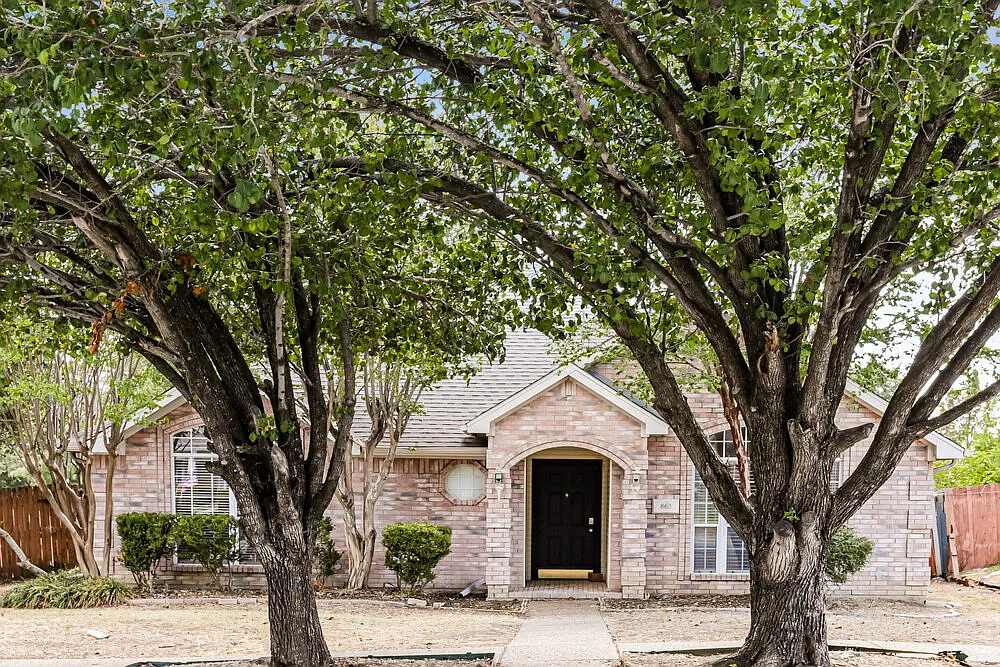 3 bed, 2.0 bath, 1792 sqft, $2,635 — Photo 1