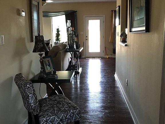 2nd image of 3126 Clubhouse Dr