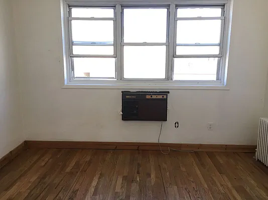 Rented by Grand & Co. | media 31