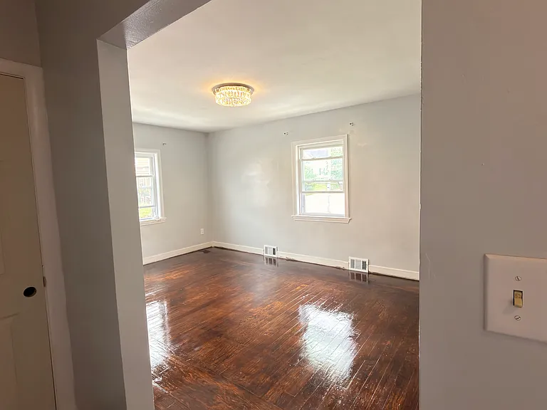 597 S Main St #2 — Photo 11