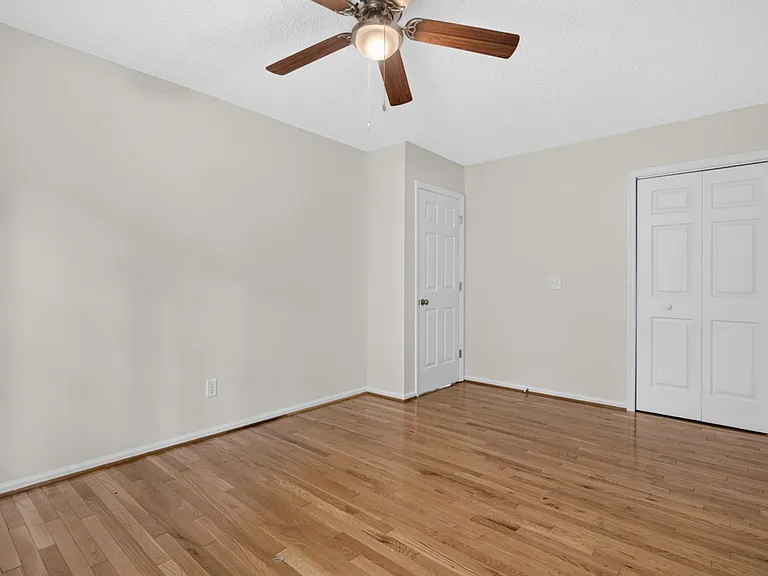 2027 Riding Ridge Rd — Photo 44