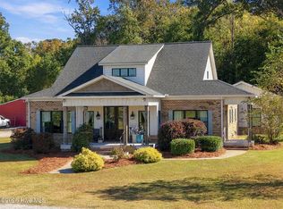 753 Laurie Ellis Rd, Winterville, NC 28590