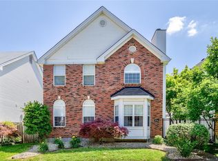 954 Morehouse Ln, Saint Louis, MO 63130