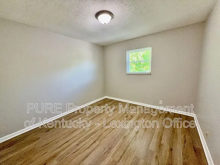 1517 Steadmantown Ln #1-4 — Photo 11