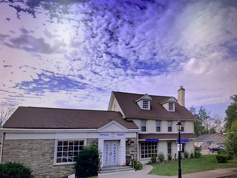 Corner of Montgomery Ave. & York Rd. with one 2 bedroom Apt. on 2nd floor. Apt. with separate entrance.