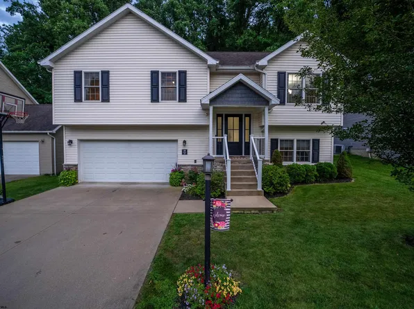 106 Ruidosa Ln, Morgantown, WV 26508