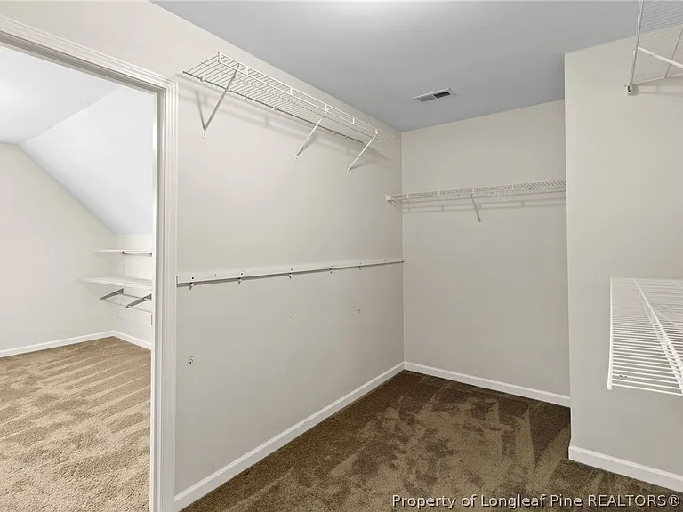 645 Highgrove Dr — Photo 18