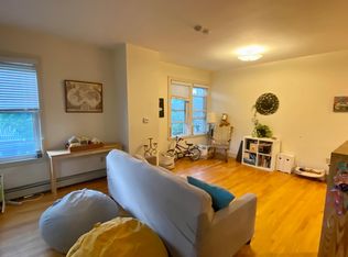 270 Cypress St #2, Brookline, MA 02445