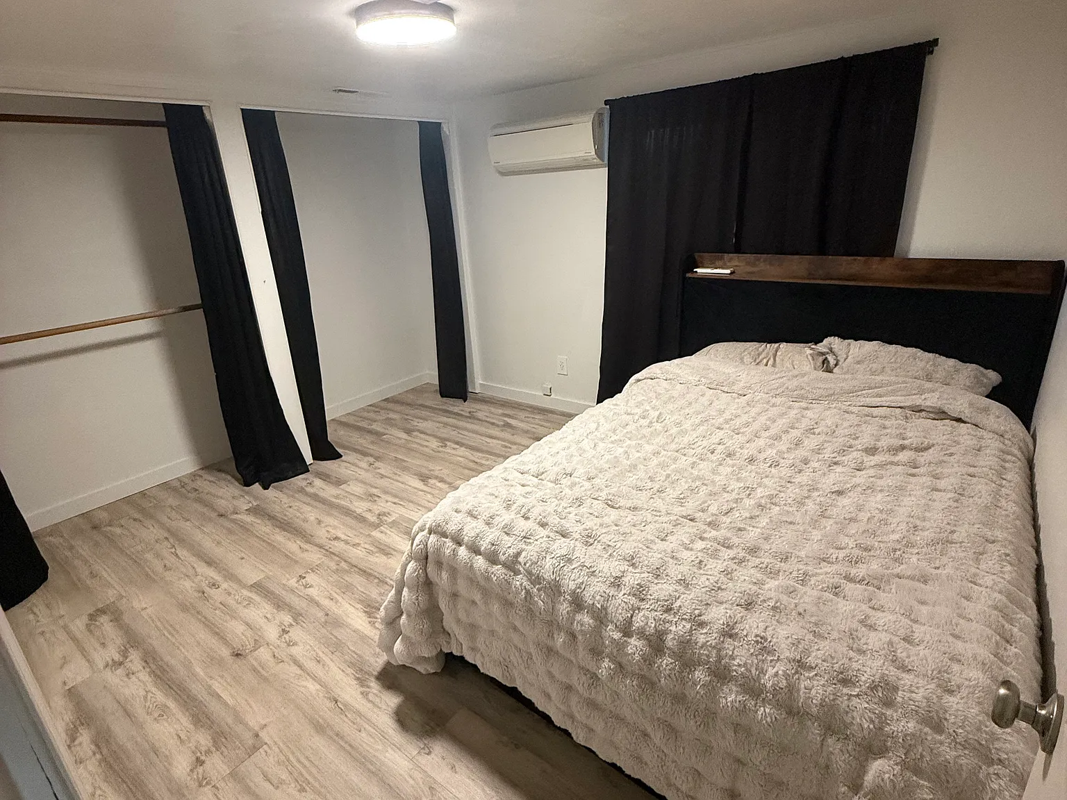 4 bed, 2000 sqft, $1,500 — Photo 2