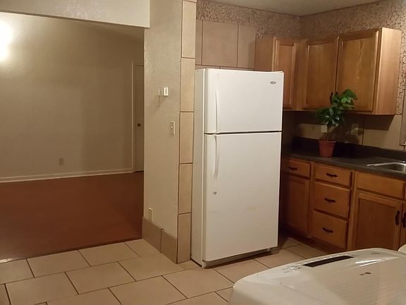 4th image of 947 F St #2