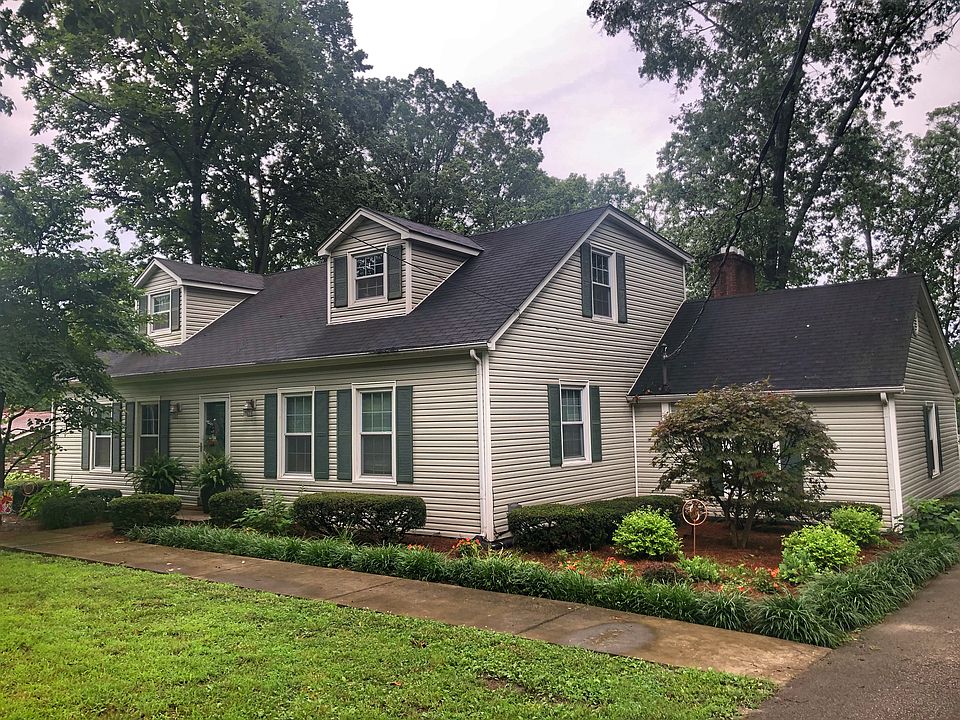 1st image of 170 W Windsor Cir