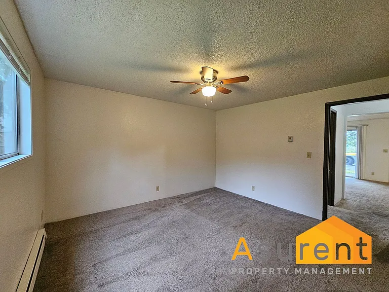 65 Woolen Way — Photo 13