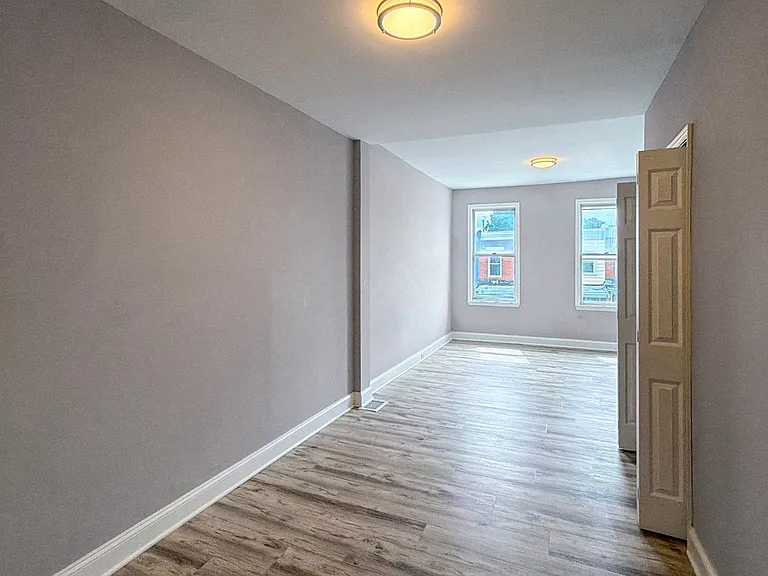 439 N Robinson St #TOWNHOUSE — Photo 11